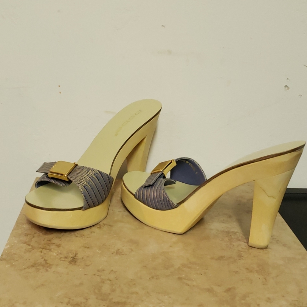 Bebe Sz 6 Sandals